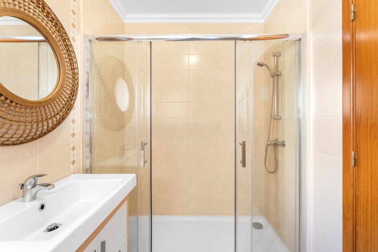 Ferienwohnung Ocean Getaway - Private Parking And Sea View Nazaré Exterior foto
